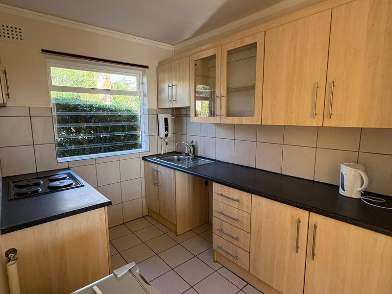 To Let 2 Bedroom Property for Rent in Simons Town Western Cape